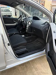 Toyota Yaris 1.4 Nafte Automat 🇨🇭 - Foto 11