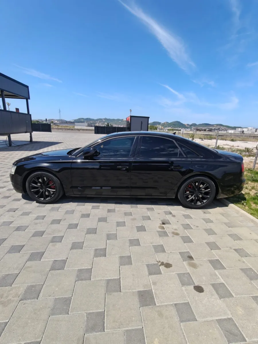 Shitet Audi A8 4.2 benzine – 8,500 Lek – Durrës – I mirë — Durrës - Foto 3