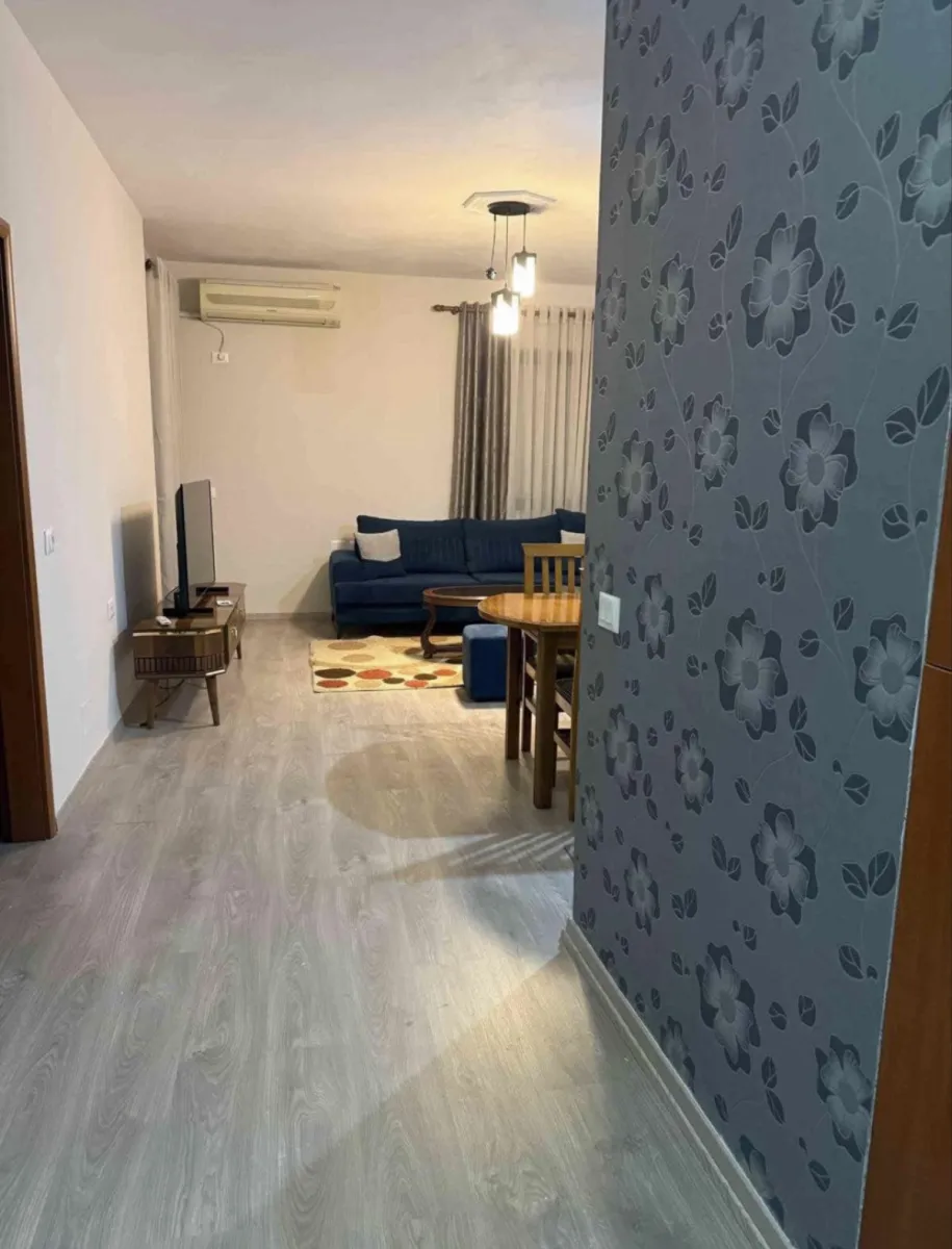 Jepet me qira 1+1 apartment – 40,000 Lek – Tiranë — Tiranë - Foto 2