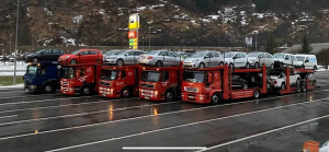 Shitet Sherbim Transport Makinash – Durrës – I mirë — Durrës - Foto 2