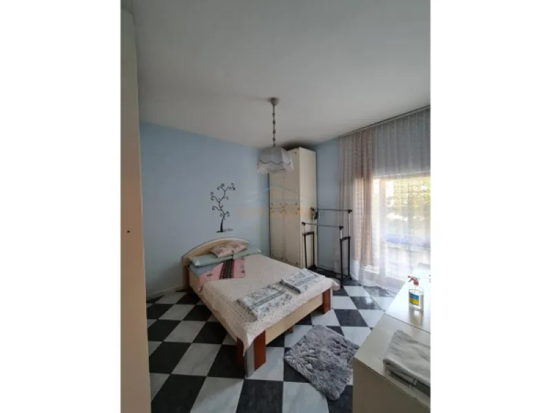 Vilë 3 katëshe me qira, komplesi – 3,500€ – Tirane — Tirane