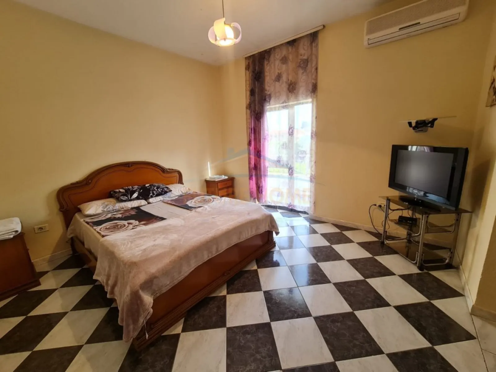 Vilë 3 katëshe me qira, komplesi – 3,500€ – Tirane — Tirane - Foto 2