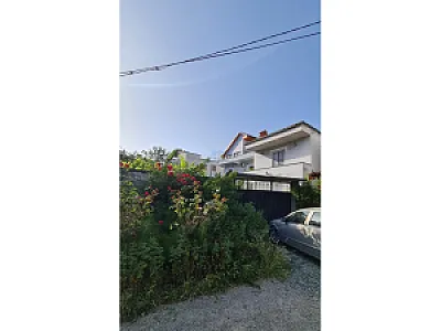 Vilë 3 katëshe me qira, komplesi – 3,500€ – Tirane — Tirane - Foto 8