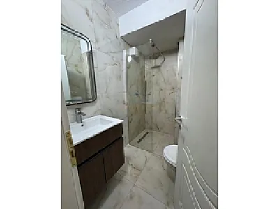 Apartament me qira 2+1+2, Rruga – 700€ – Tirane — Tirane - Foto 2