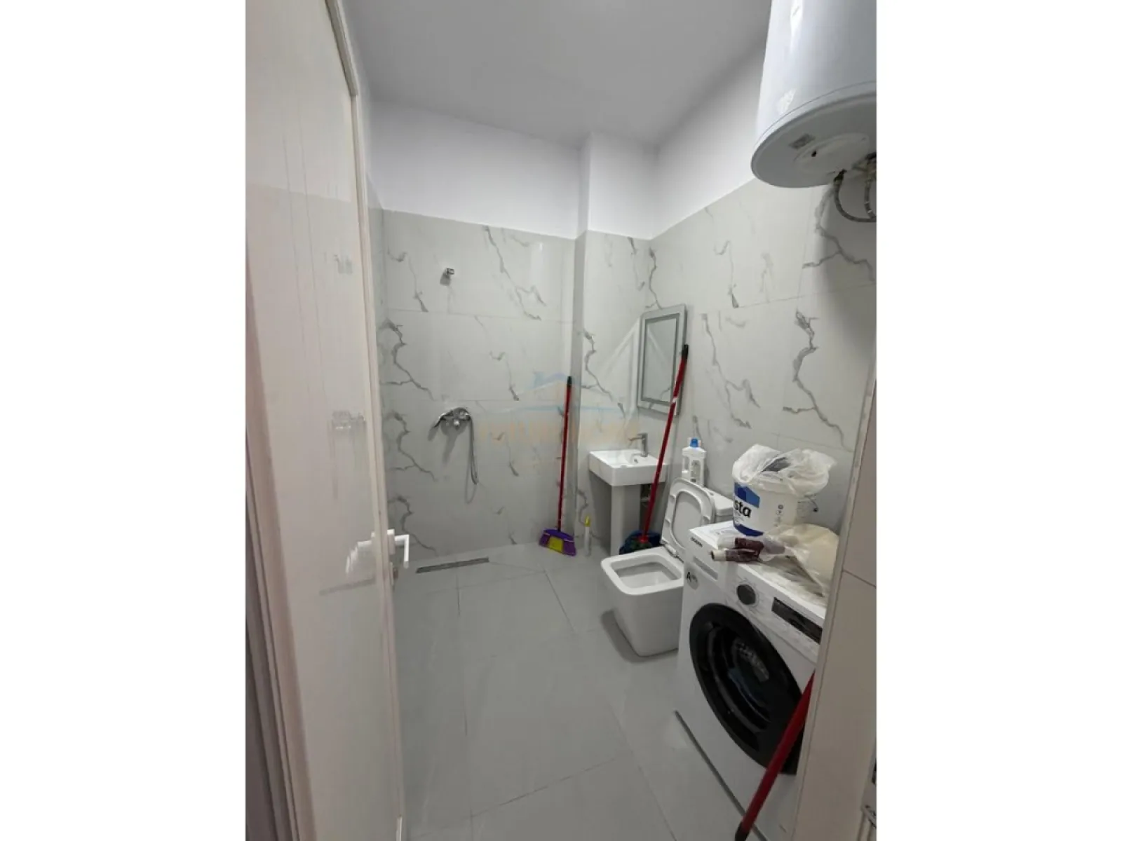 Apartament me qira 1+1, te Xhamia – 500€ – Tirane — Tirane - Foto 2