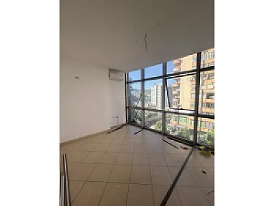 Shitet, Apartament 2+1, 21-Dhjetori , Tirane – I shkëlqyer — Tirane - Foto 2