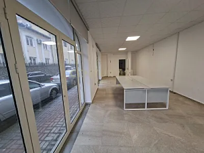 Ambjente biznesi në shitje pranë – 387,000€ – Shkoder — Shkoder - Foto 1