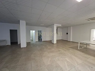 Ambjente biznesi në shitje pranë – 387,000€ – Shkoder — Shkoder - Foto 3