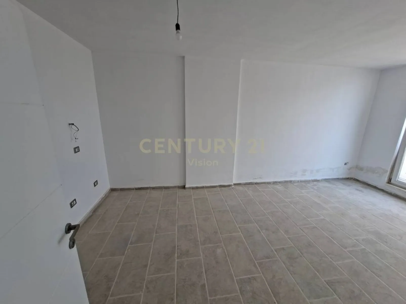 Apartament 1+1 Për Shitje – 114,000€ – Shengjin — Shengjin - Foto 1