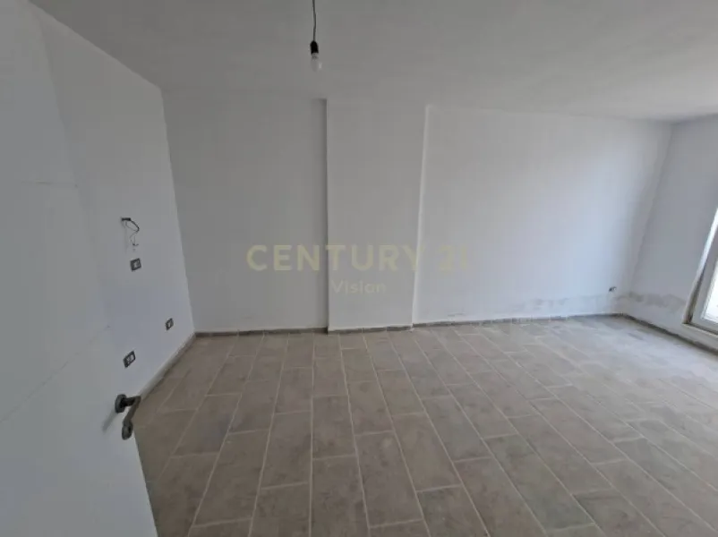 Apartament 1+1 Për Shitje – 114,000€ – Shengjin — Shengjin