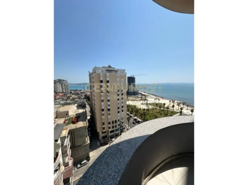 Apartament 2+1+2 me qira dhe pamje nga deti në Vollga