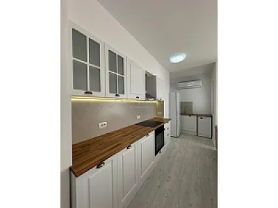Apartament 3+1+2 me qira, i mobiluar, – 800€ – Durres — Durres - Foto 4