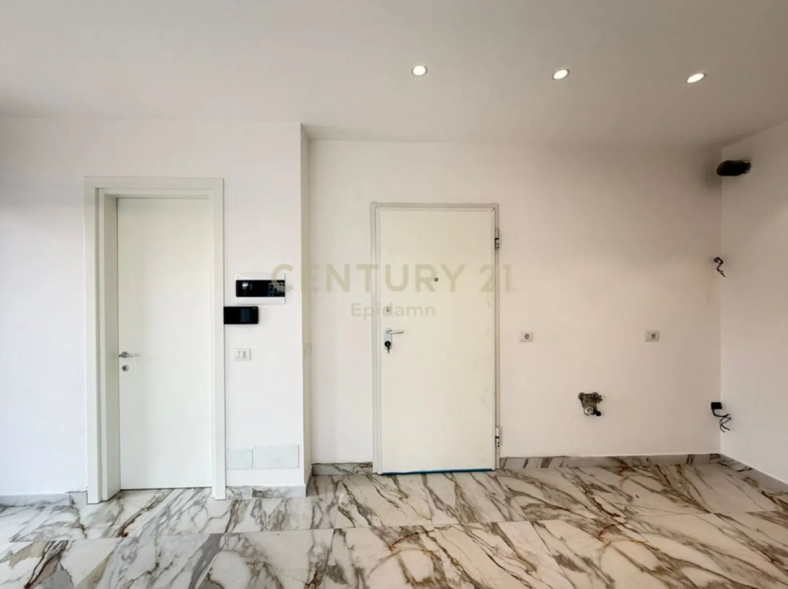 1+1 Apartament Premium Me Qira – 1,300€ – Tiranë — Tiranë - Foto 3