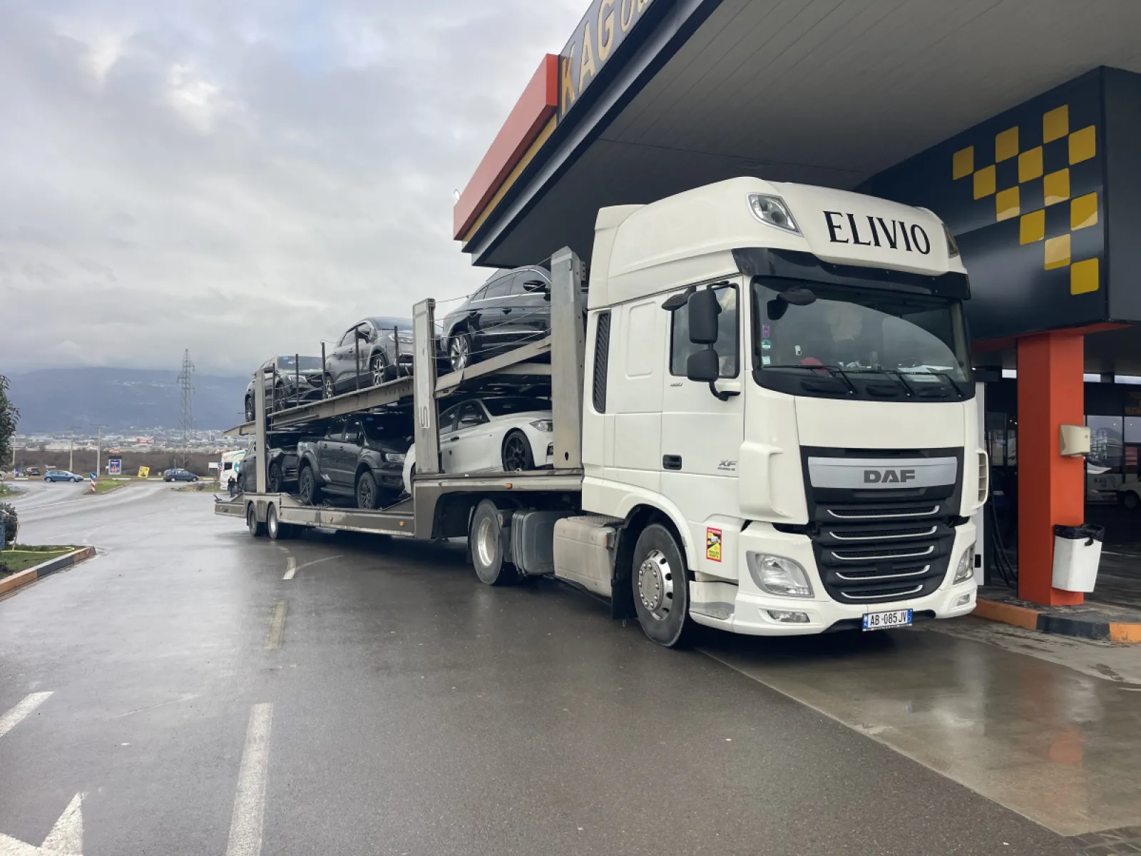 Sherbim Karrotreci Toni — Shërbim transporti · në shitje · në Durrës - Foto 4