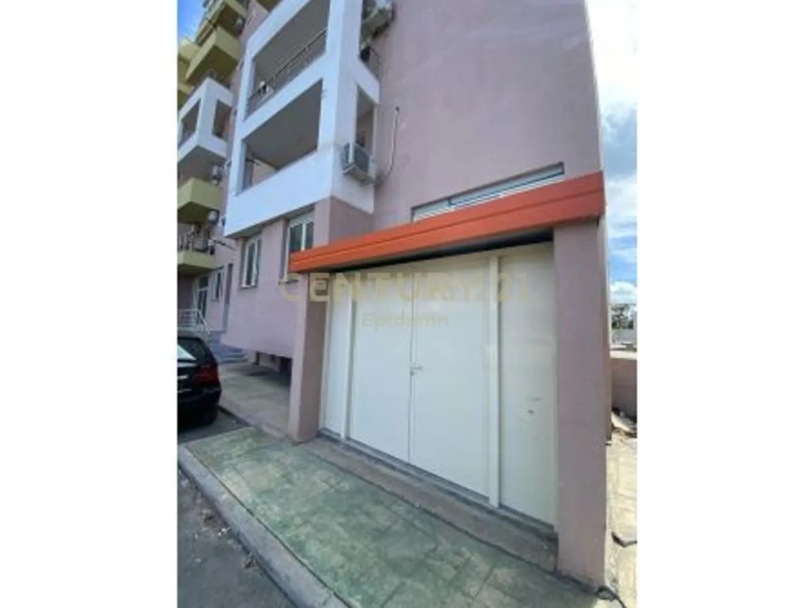 Ambient buzë plazhit me qera 525m², kati -1 – Durres — Durres - Foto 4