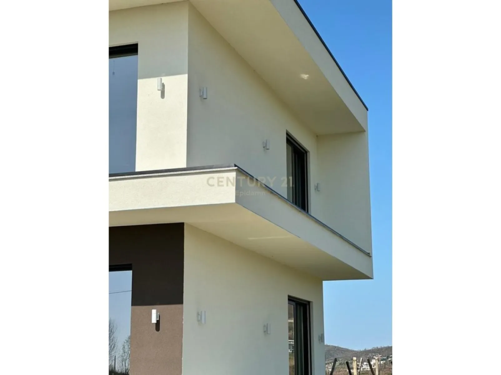 Vilë Individuale me Pishinë – 340,000€ – Durres — Durres - Foto 3