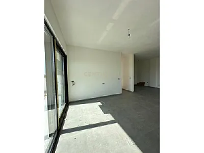 Vilë Individuale me Pishinë – 340,000€ – Durres — Durres - Foto 5