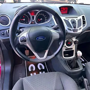 Ford Fiesta 1.6i 🇨🇭 — Mjet motorik · në shitje · në Durrës - Foto 7