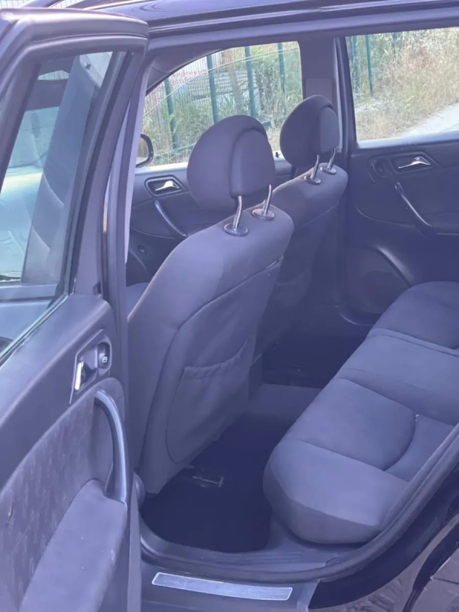 W203 Shitet ose Ndrim – 2,600 Lek – Tiranë – I shkëlqyer — Tiranë - Foto 7