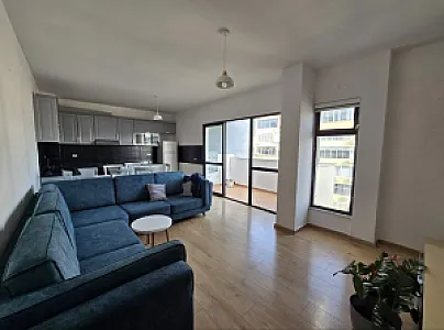 Shitet apartament 2+1 95.5 m² – 220,000€ – Tiranë — Tiranë - Foto 1