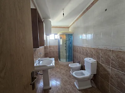 Shitet apartament 2+1 95.5 m² – 220,000€ – Tiranë — Tiranë - Foto 6