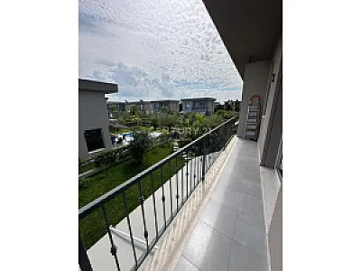 Vilë 3+1 në Shitje – Kompleks – 400,000€ – Durrës — Durrës - Foto 1