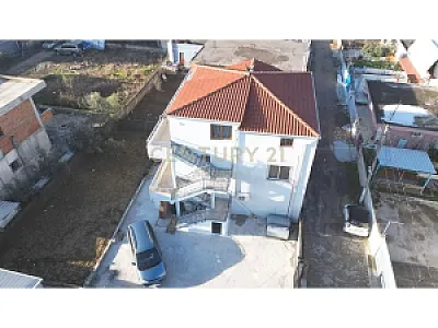 Vilë 3-Katëshe në Shitje – Zona e Kenetës – Durres — Durres - Foto 1