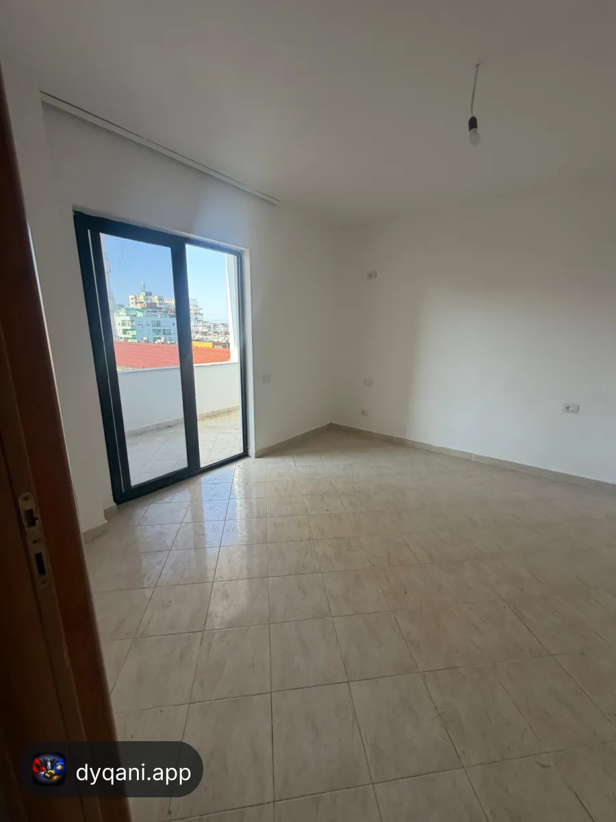 Shitet apartament 2+1 120 m2 – 140,000€ – Durrës – I mirë — Durrës - Foto 3