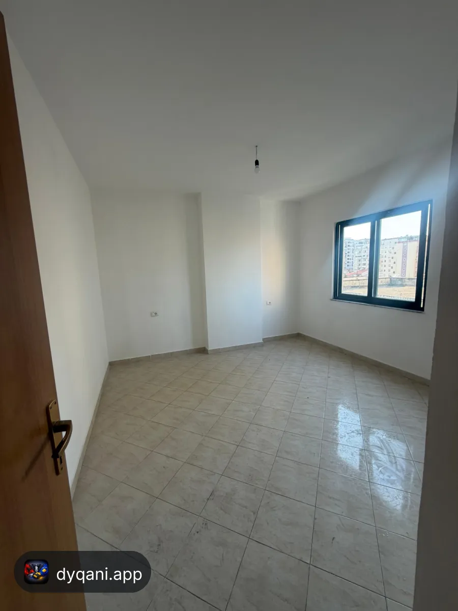 Shitet apartament 2+1 120 m2 – 140,000€ – Durrës – I mirë — Durrës - Foto 4