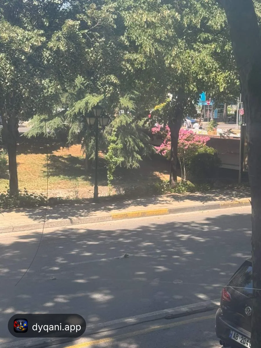 Jepet Me Qira Dyqan 100 M² – 1,500€ – Tiranë – Si i ri — Tiranë - Foto 5