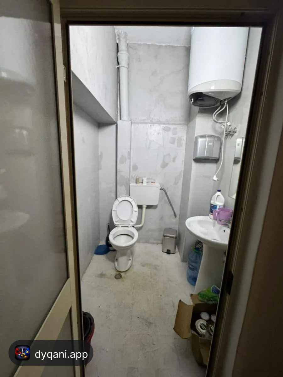 Jepet Me Qira Dyqan 100 M² – 1,500€ – Tiranë – Si i ri — Tiranë - Foto 6