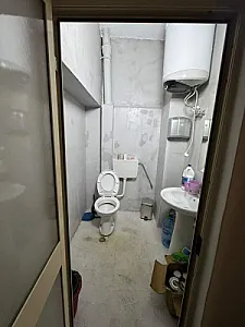 Jepet Me Qira Dyqan 100 M² – 1,500€ – Tiranë – Si i ri — Tiranë - Foto 6