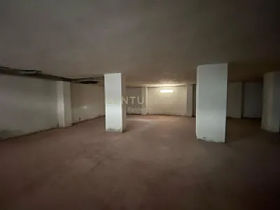 Ambient Tregtar 525m² në Shitje – Bregdeti – 262,500€ — Durrës - Foto 3