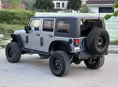 Shitet Jeep Wrangler 2015 3.6 benzine – Berat – I shkëlqyer — Berat - Foto 2