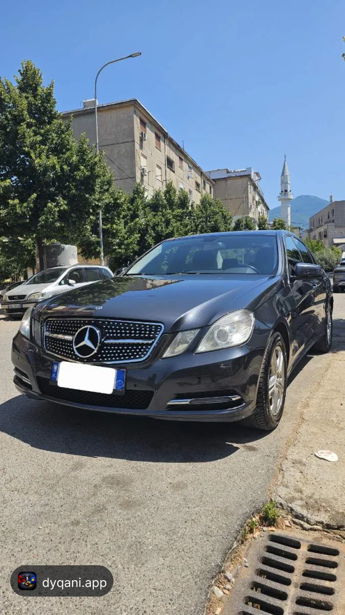 Mercedes Benz E Class W212 2.2 nafte 2009 – Tiranë — Tiranë - Foto 8