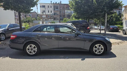 Mercedes Benz E Class W212 2.2 nafte 2009 – Tiranë — Tiranë - Foto 9