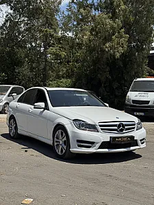 Makinë me qira c220 naftë automatike – Durrës – I shkëlqyer — Durrës - Foto 2