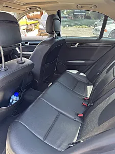 Makinë me qira c220 naftë automatike – Durrës – I shkëlqyer — Durrës - Foto 4
