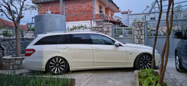 Mercedes E Class 2011 2.0 Naftë – 6,500 Lek – Durrës — Durrës - Foto 1