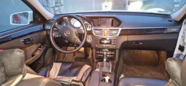 Mercedes E Class 2011 2.0 Naftë – 6,500 Lek – Durrës — Durrës - Foto 5