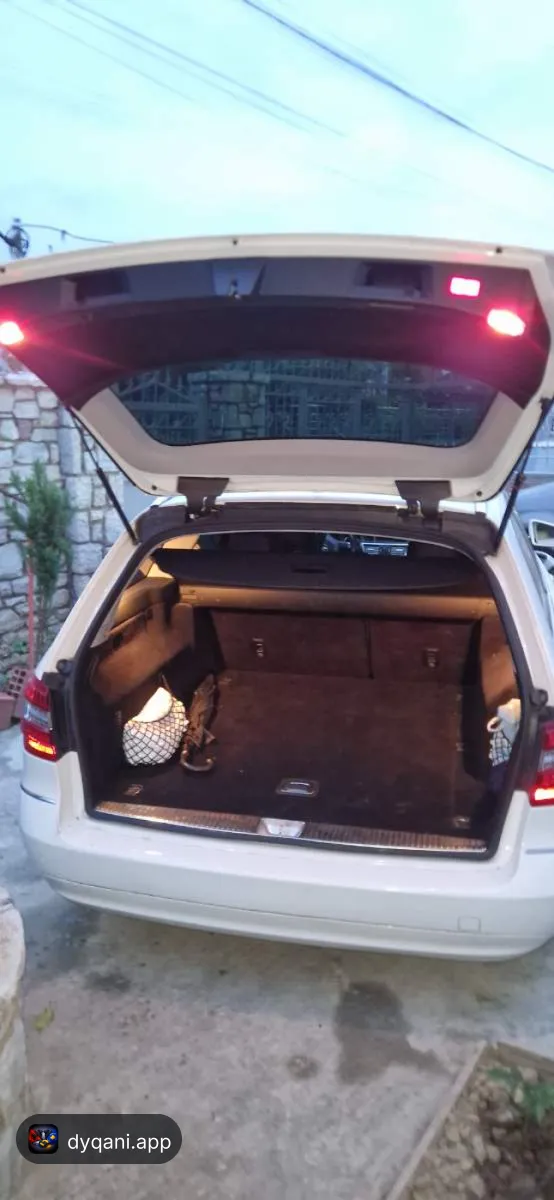 Mercedes E Class 2011 2.0 Naftë – 6,500 Lek – Durrës — Durrës - Foto 6