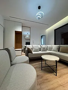 Apartament 2+1 me garazh ne rrugen – 250,000€ – Tiranë — Tiranë - Foto 6