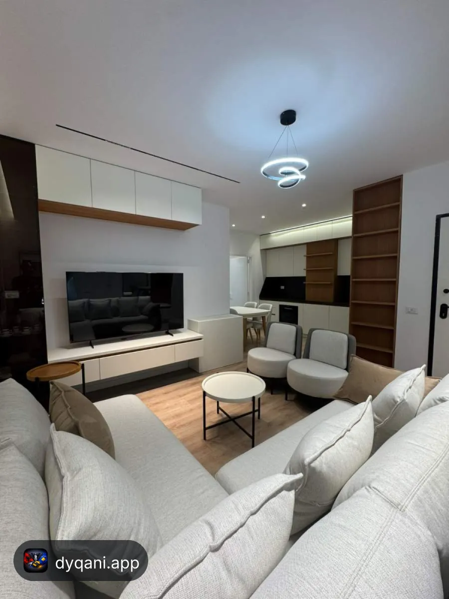 Apartament 2+1 me garazh ne rrugen – 250,000€ – Tiranë — Tiranë - Foto 9