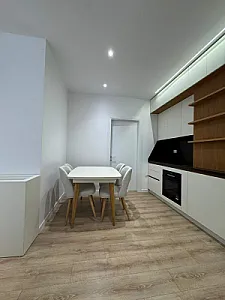 Apartament 2+1 me garazh ne rrugen – 250,000€ – Tiranë — Tiranë - Foto 12