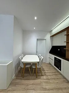 Apartament 2+1 me garazh ne rrugen – 250,000€ – Tiranë — Tiranë - Foto 14