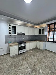 Jepet me qira apartament 3+1+2 – 50,000 Lek – Tiranë — Tiranë - Foto 1