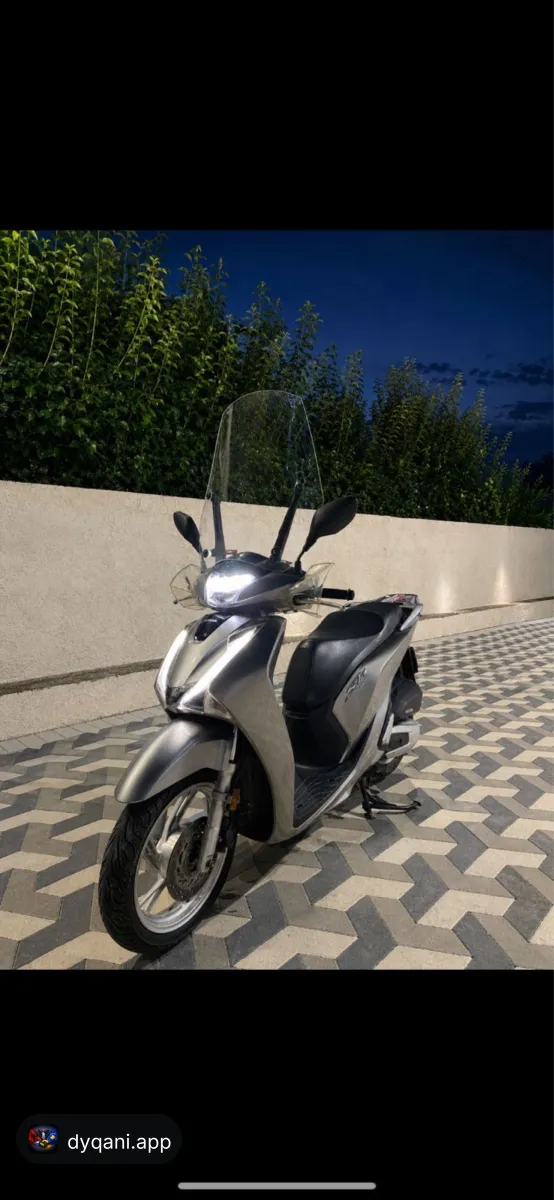 Shitet Honda sh 125 me abs – 2,700€ – 2018 – Mamurras — Mamurras - Foto 1