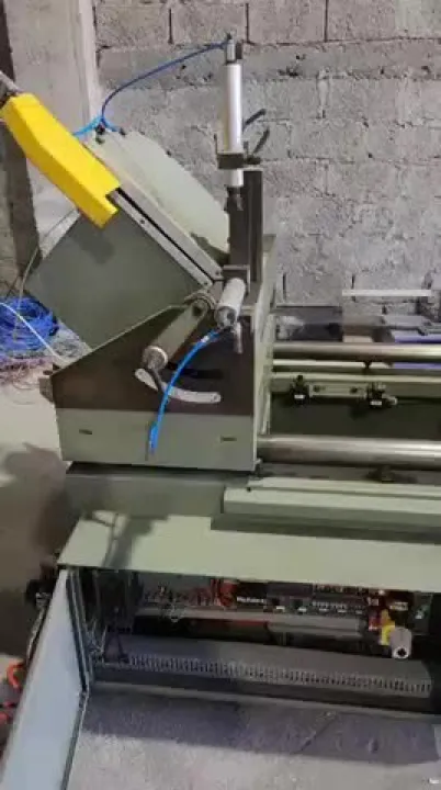 Sharrë alumini EMMGI me 2 koka prerëse dhe disqe Ø450 — video