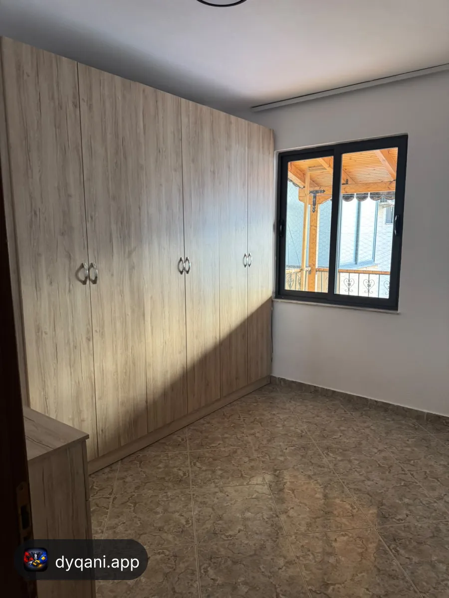 Apartament 3+1+2 me qira, pallat – 55,000€ – Tirane – I mirë — Tirane - Foto 4