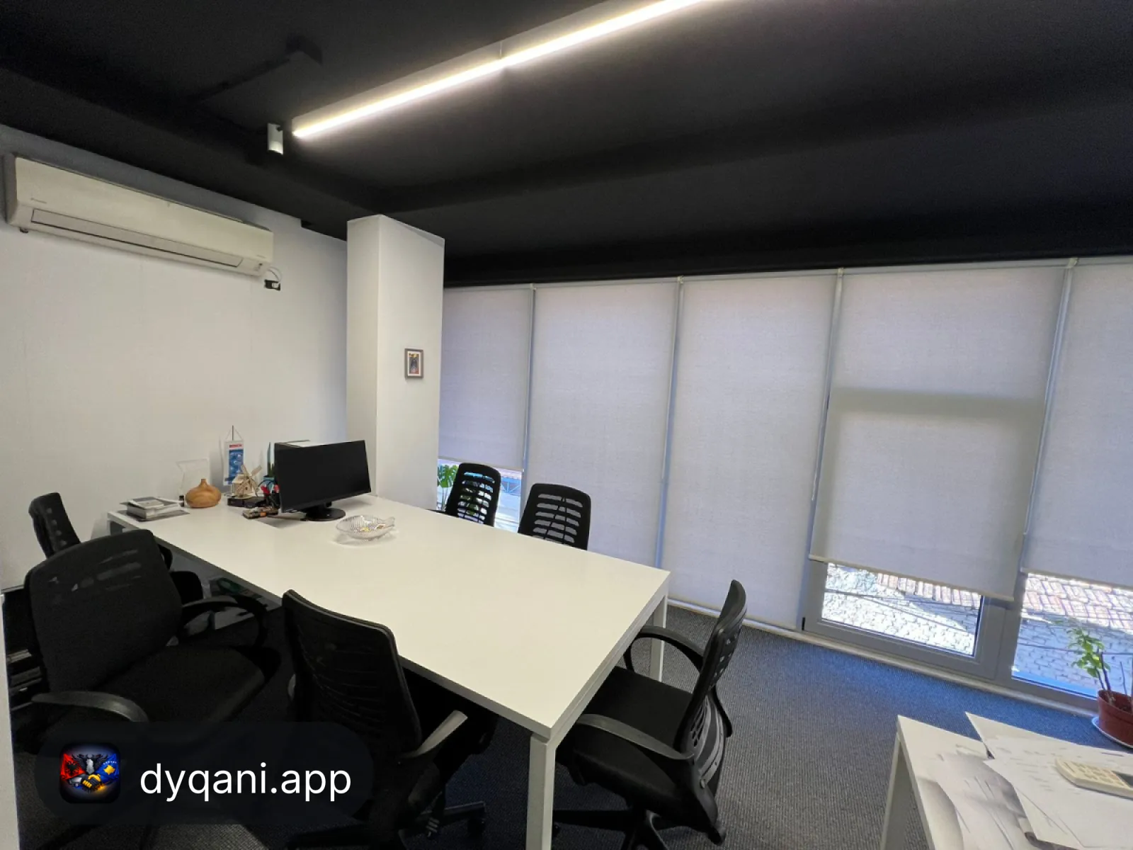 Zyra me qira 72m2 e mobiluar – 1,100€ – Tirane – I mirë — Tirane - Foto 2